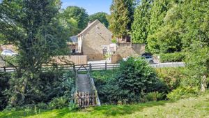 Photo 8- click for photo gallery